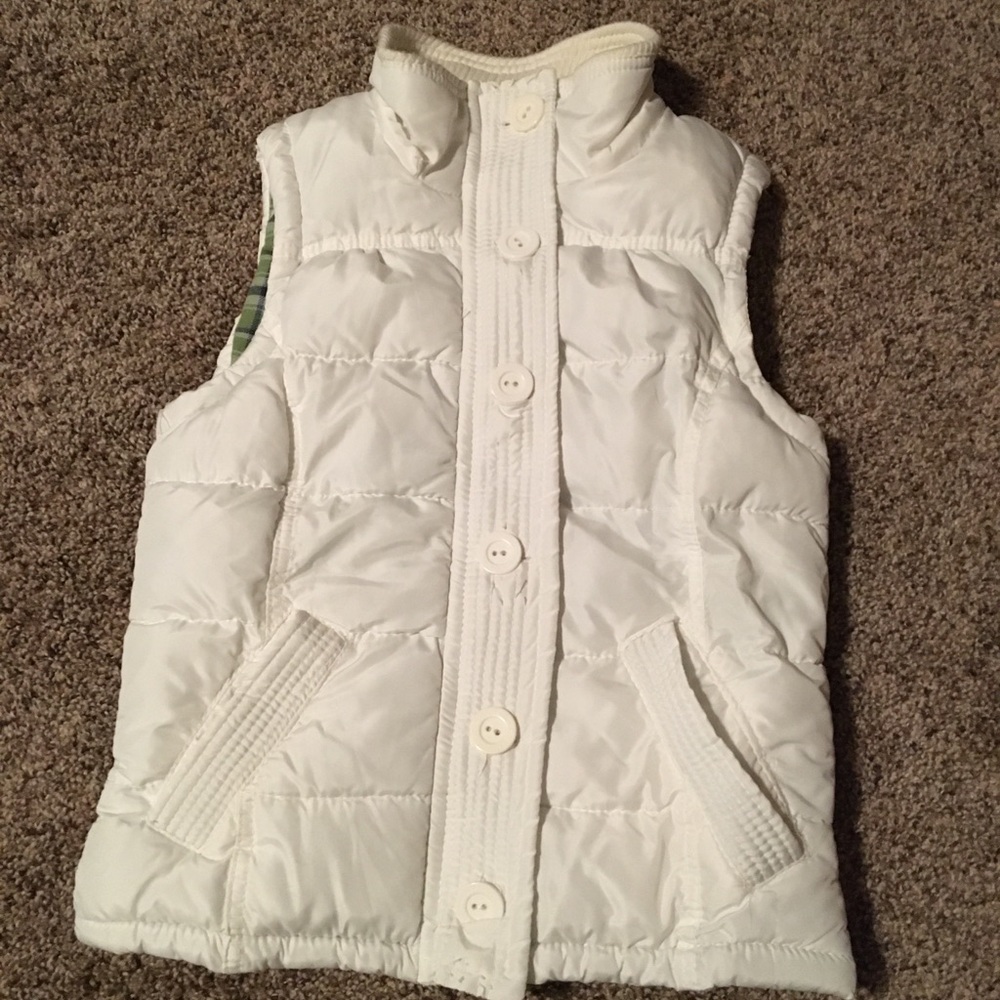 Aeropostale vest white size small